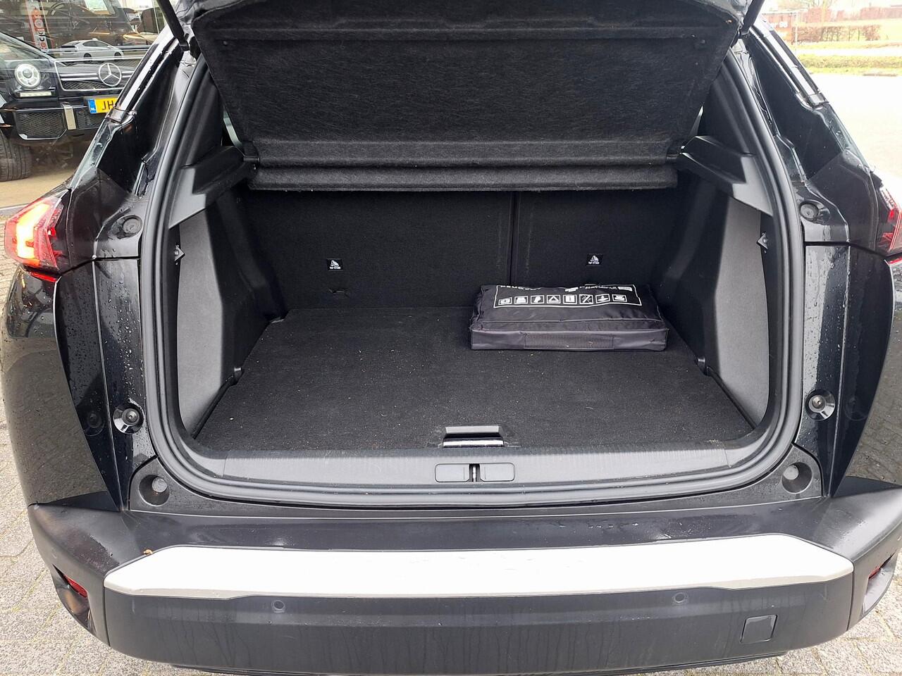 Peugeot e-2008 EV Active Pack 50 kWh | SOH: 93,0% | Climate | Navi | Cruise Control |