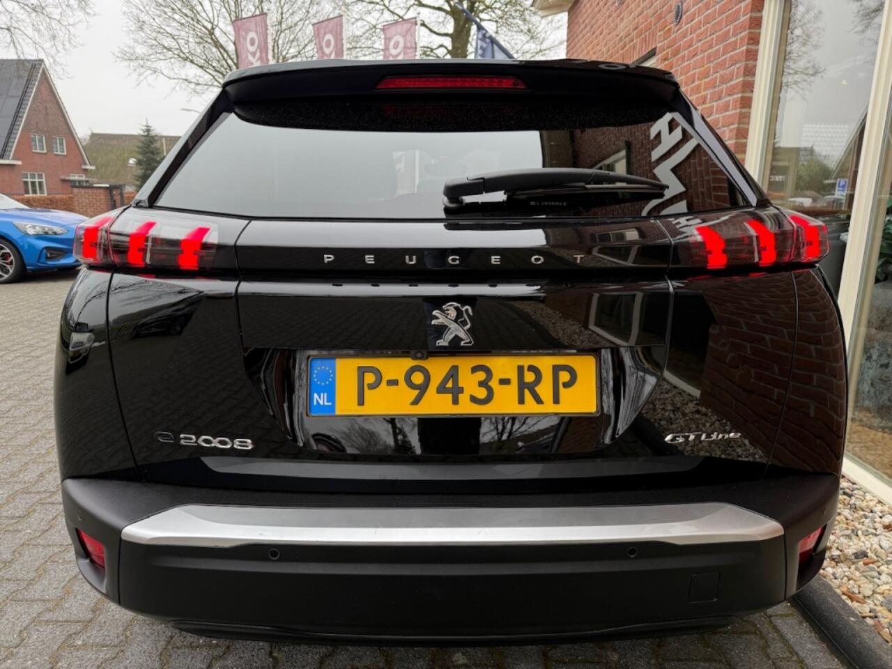 Peugeot e-2008 EV GT 50 kWh CAMERA / VIRTUAL COCKPIT / FULL.LED / CARPLAY / AN