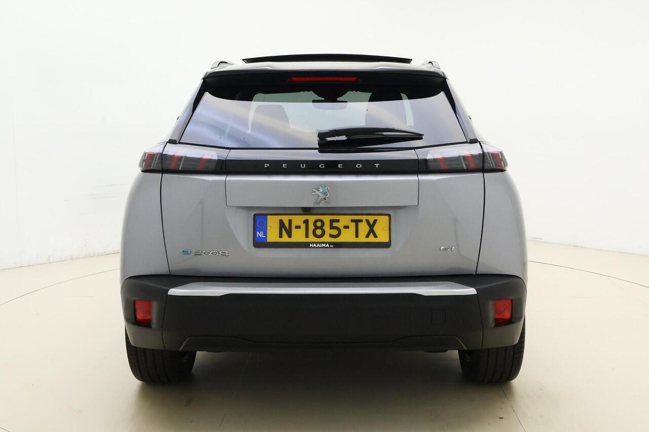 Peugeot e-2008 EV GT Pack 50 kWh | Adaptive Cruise Control | Panorama dak | Stoelverwarming | Alcantara bekleding | Full LED | Camera | Drive Assist | Keyless Entry & Start | Navigatie