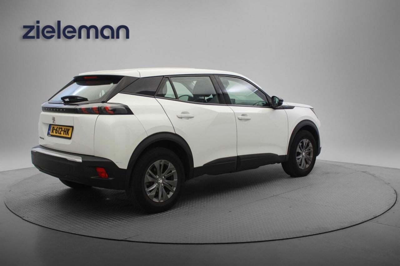 Peugeot e-2008 Active Pack 50 kWh - Carplay, Stoelverwarming, SOH 92%