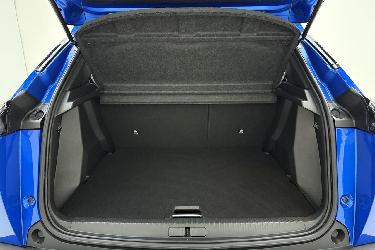 Peugeot e-2008 EV Allure Pack 50 kWh | Navigatie | Apple Carplay/Android Auto | Climate&Cruise Control| Camera | LM velgen