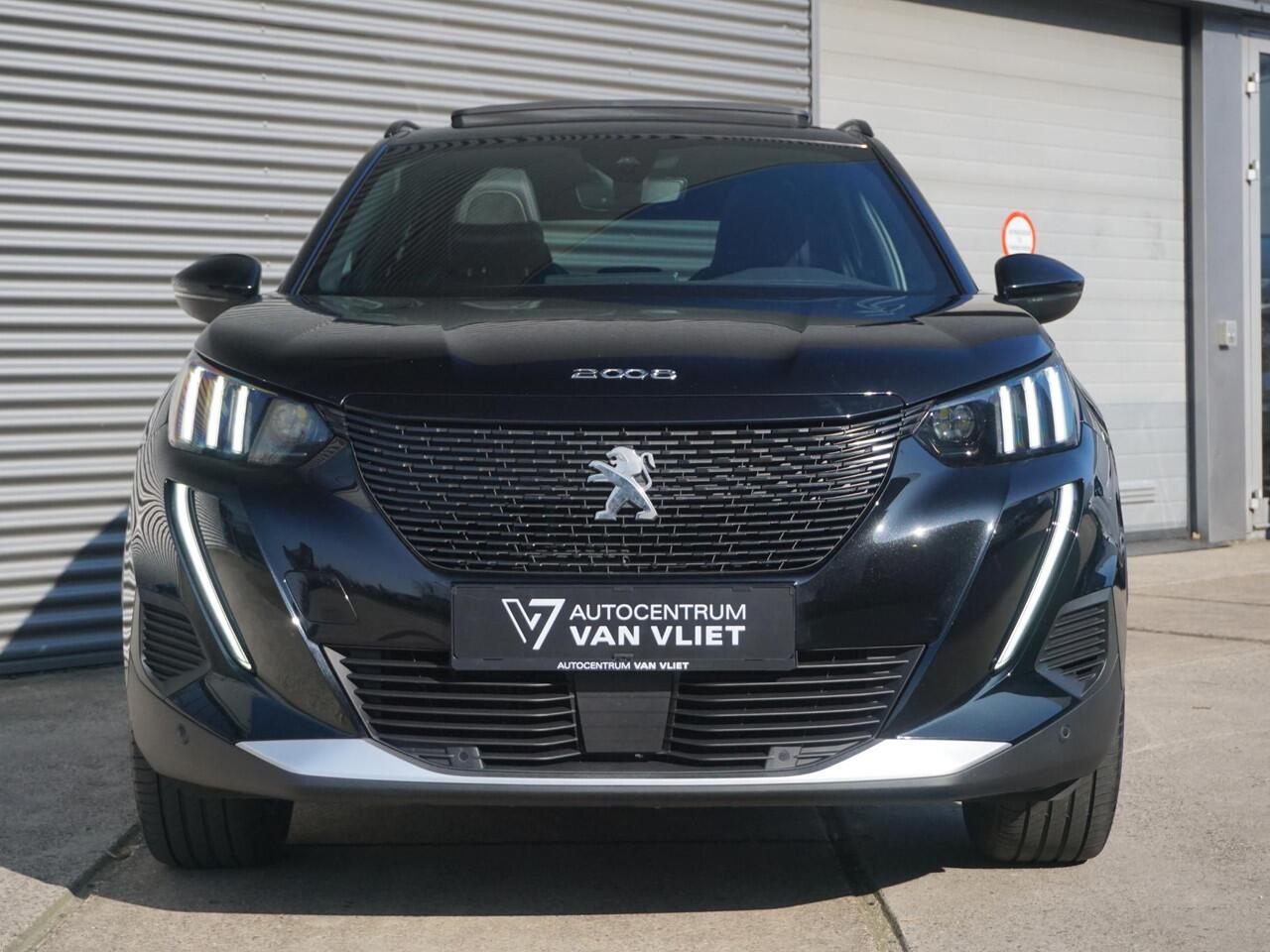 Peugeot e-2008 EV GT 50 kWh Leder Alcantara | Panoramadak