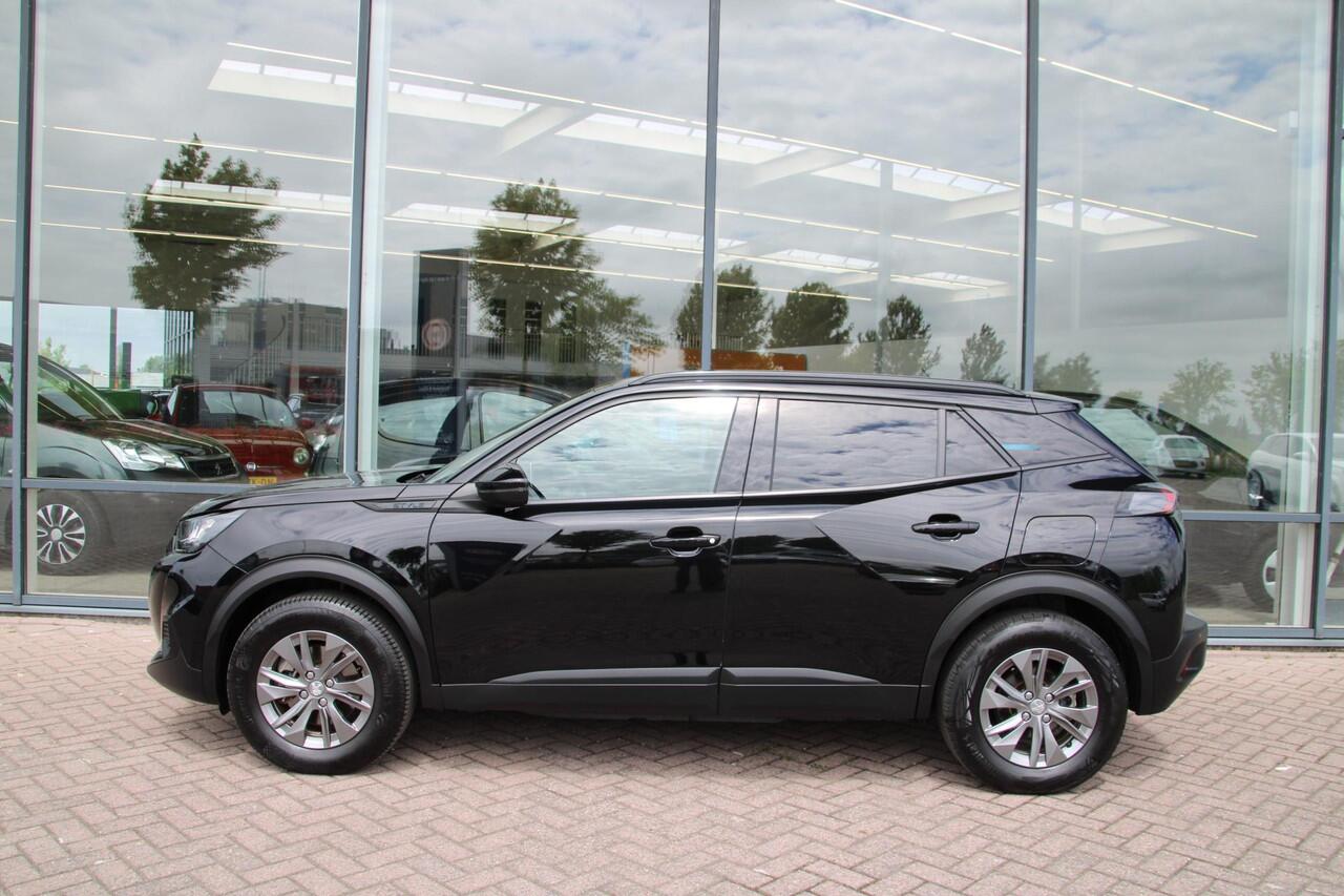 Peugeot e-2008 EV Style 50 kWh Airco Navi Camera Carplay Zeer mooi