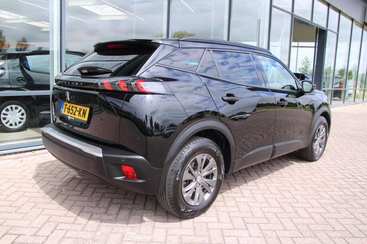 Peugeot e-2008 EV Style 50 kWh Airco Navi Camera Carplay Zeer mooi