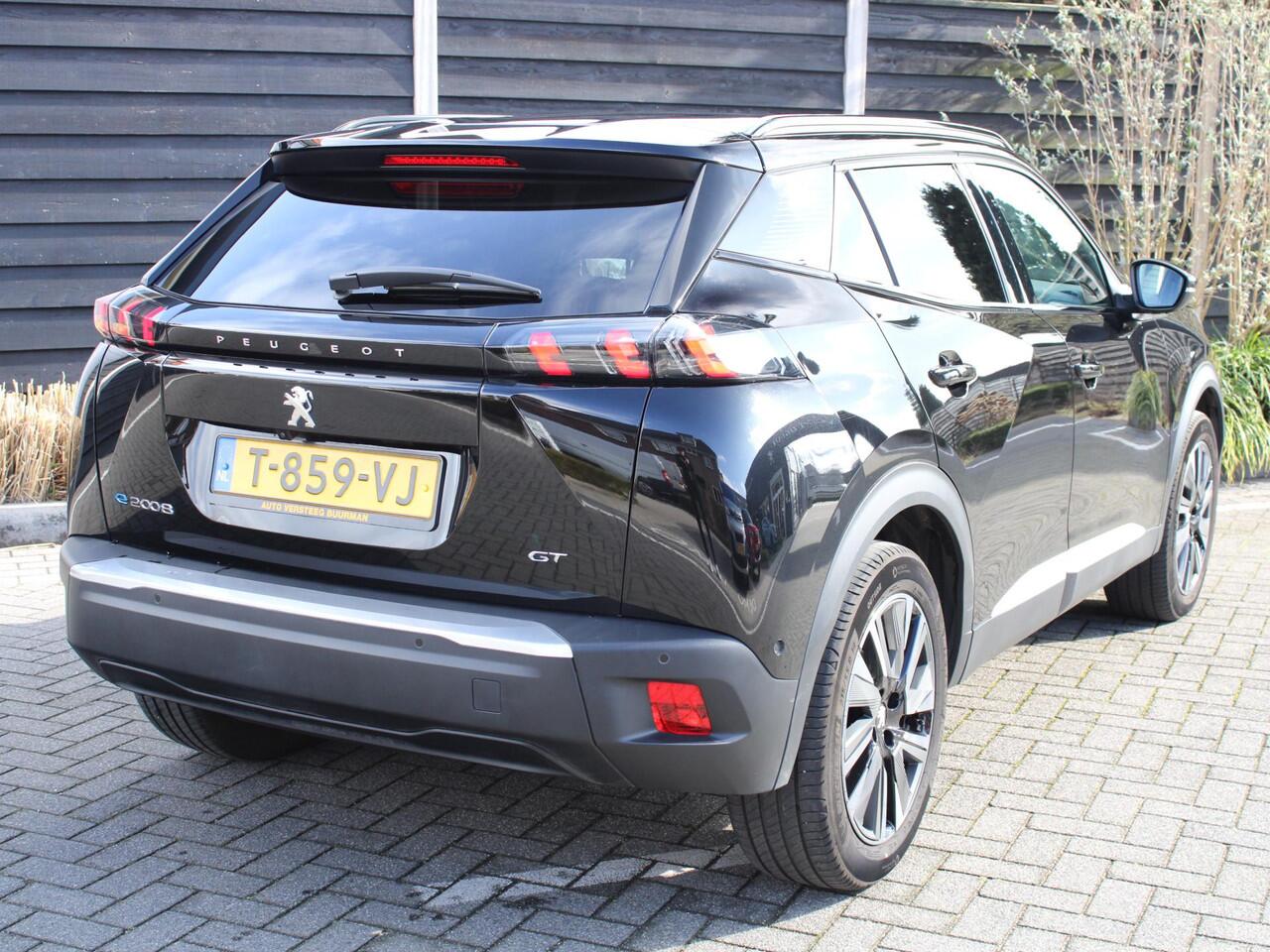 Peugeot e-2008 EV GT 50 kWh 136PK Automaat inclusief batterijtest Navigatie, Lichtmetalen velgen 18 inch, Keyless Entry, Dodehoek detectie