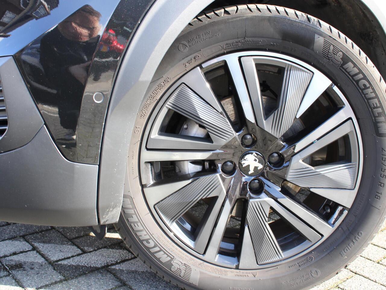 Peugeot e-2008 EV GT 50 kWh 136PK Automaat inclusief batterijtest Navigatie, Lichtmetalen velgen 18 inch, Keyless Entry, Dodehoek detectie