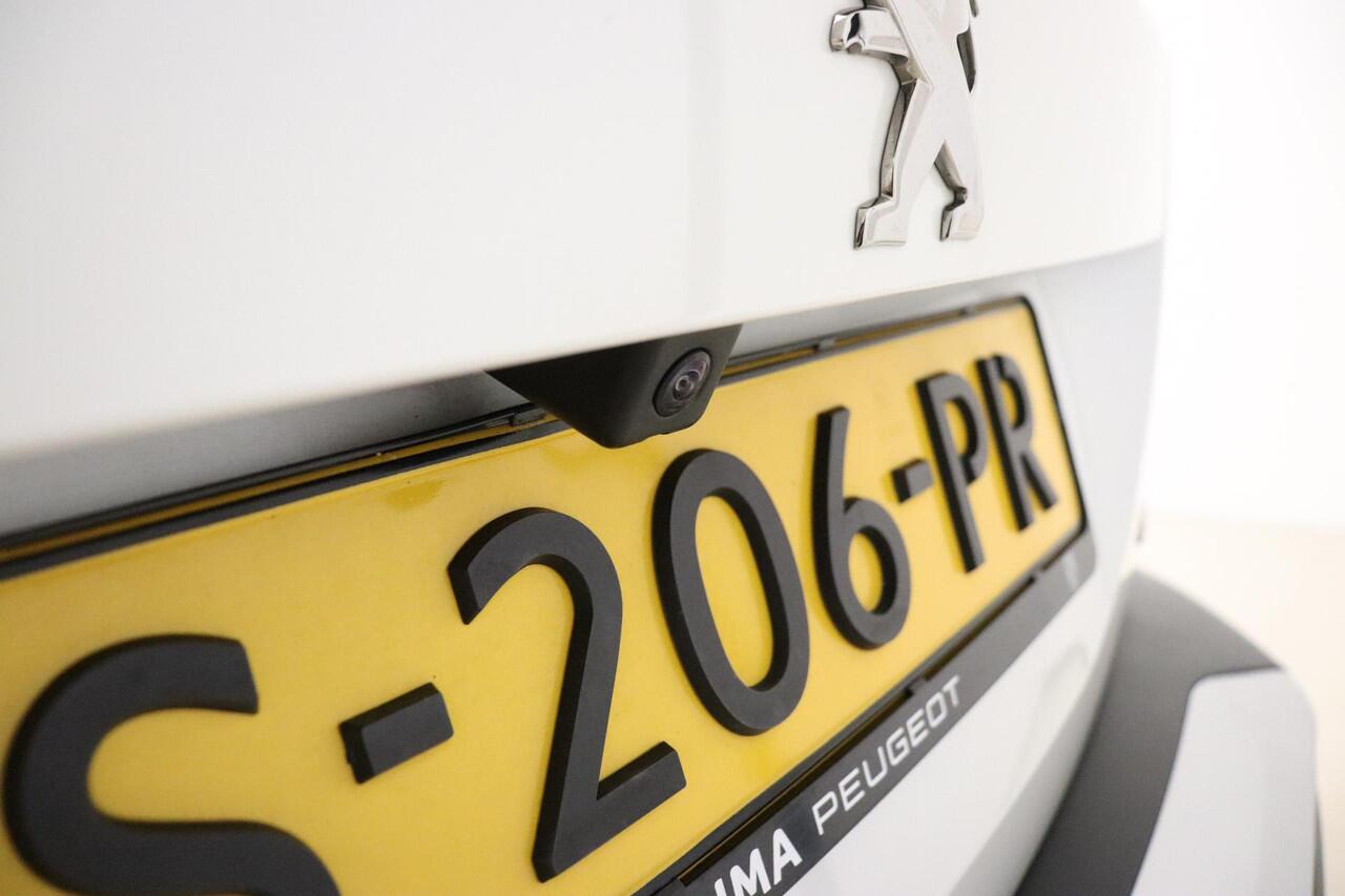 Peugeot e-2008 EV GT 50 kWh 136 Pk | Navigatie | Stoelverwarming | Cruise Control | Camera Achter