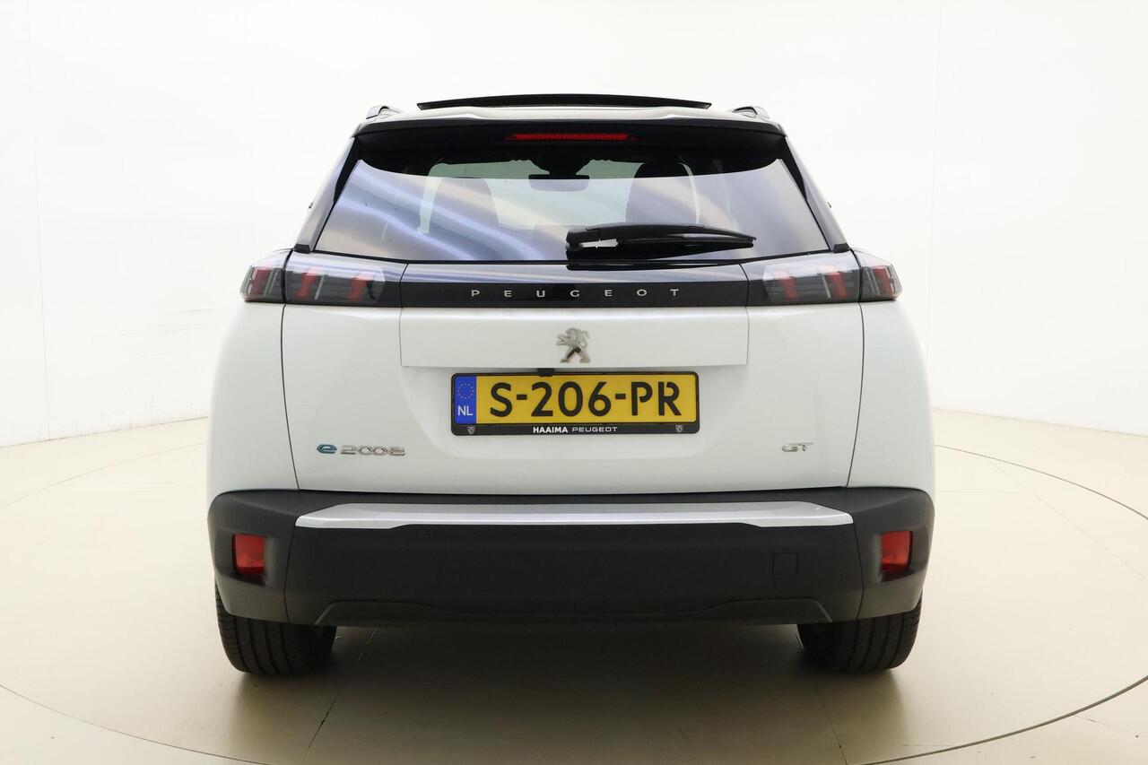 Peugeot e-2008 EV GT 50 kWh 136 Pk | Navigatie | Stoelverwarming | SoH 100%! | Cruise Control | Camera Achter