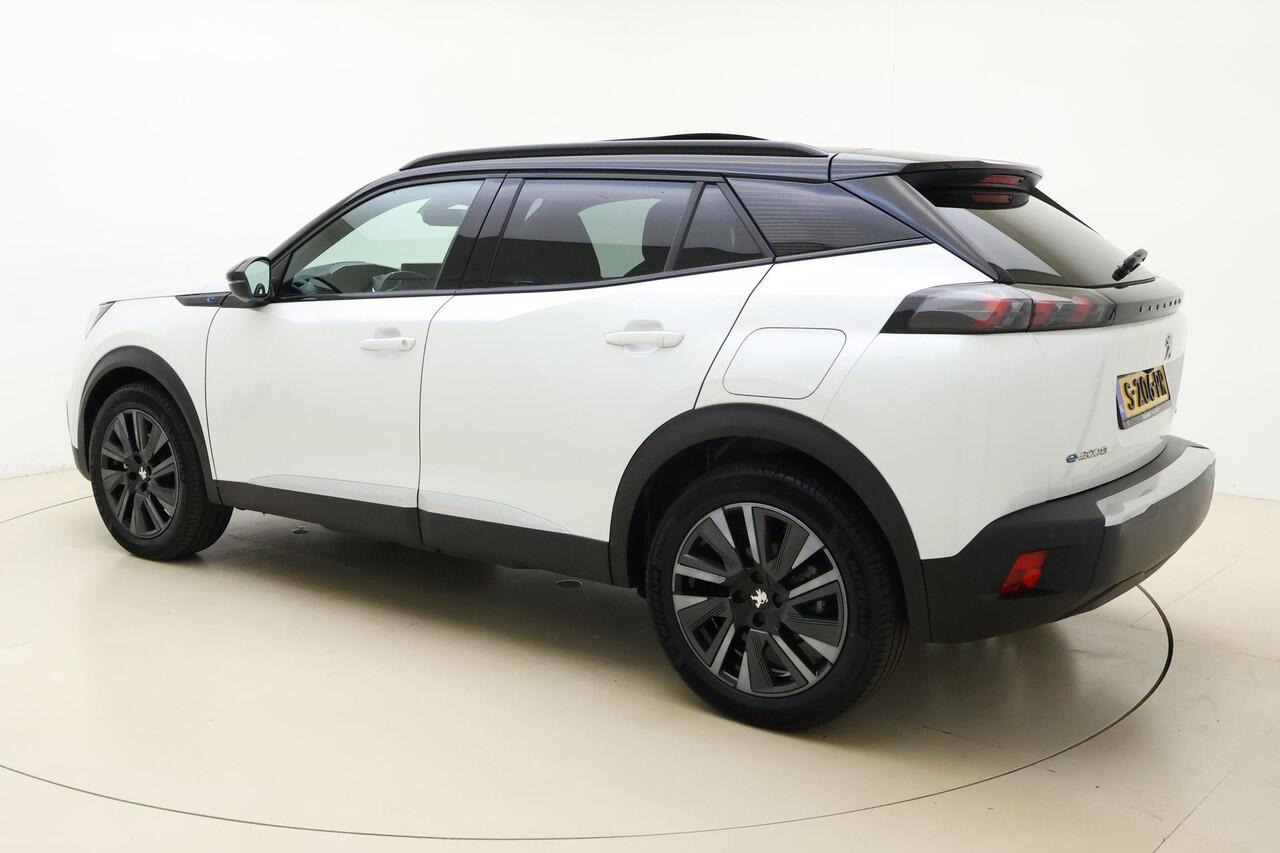 Peugeot e-2008 EV GT 50 kWh 136 Pk | Navigatie | Stoelverwarming | SoH 100%! | Cruise Control | Camera Achter