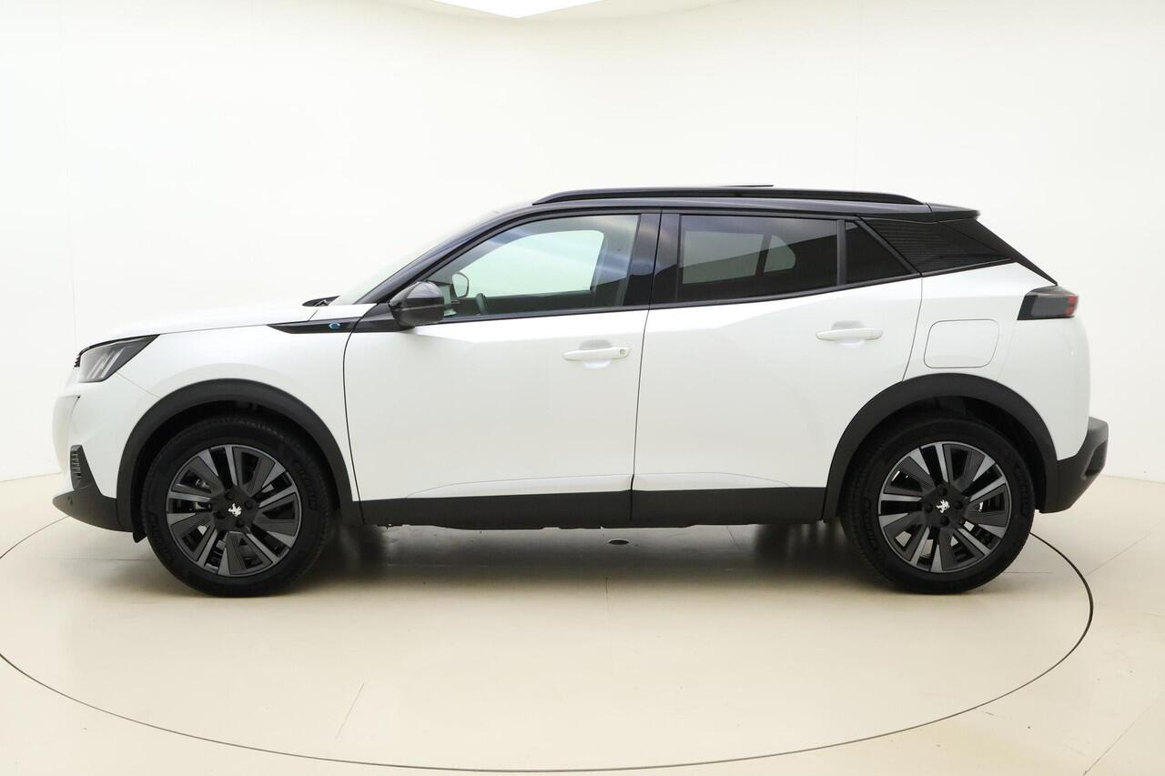 Peugeot e-2008 EV GT 50 kWh 136 Pk | Navigatie | Stoelverwarming | SoH 100%! | Cruise Control | Camera Achter