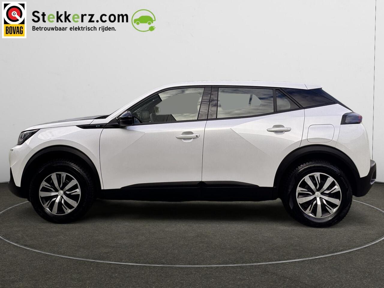 Peugeot e-2008 EV Active 50 kWh 3 Fase, 10.000 km! AVILOO Accutest