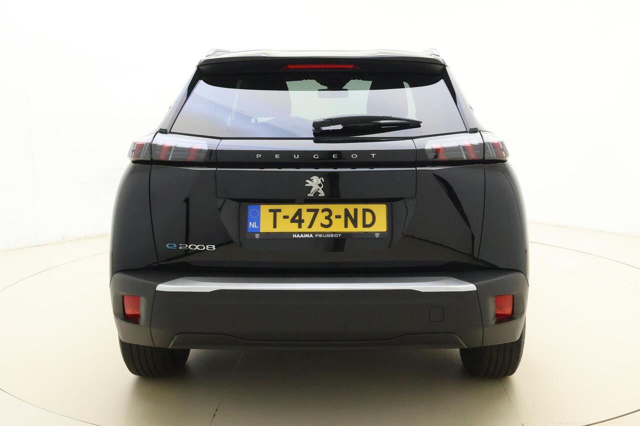 Peugeot e-2008 EV Style 50 kWh Navigatie | Apple Carplay/Android Auto | Camera | Climate en cruise control
