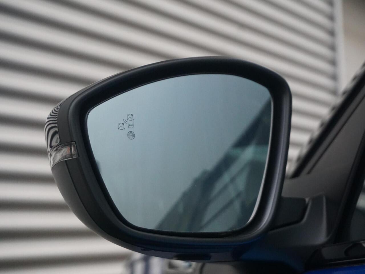 Peugeot e-2008 EV GT 54 kWh Camera pakket | 4 Seizoensbanden