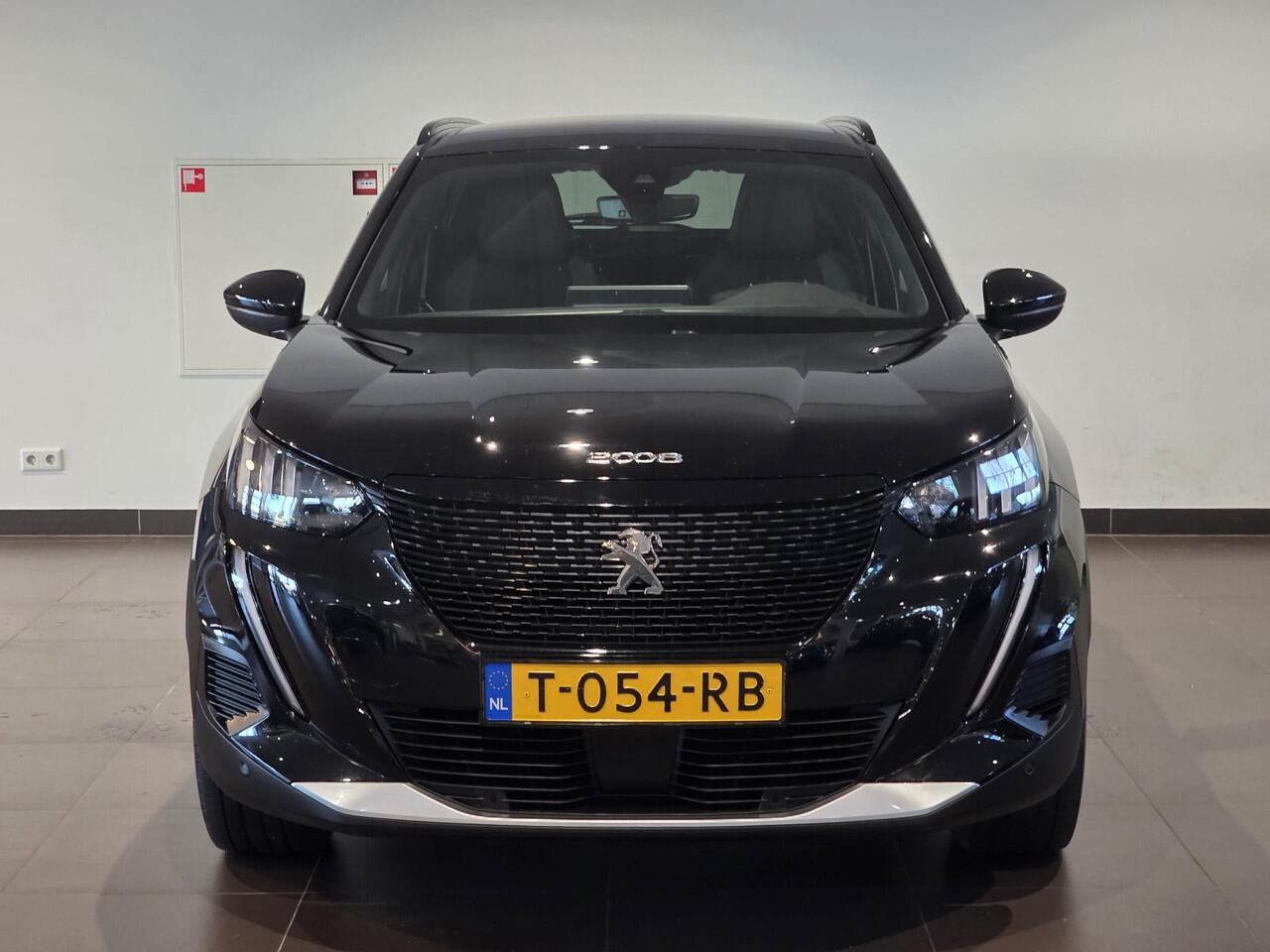 Peugeot e-2008 GT EV 50kWh 136pk AUTOMAAT | SCHUIF/KANTELDAK | STOELVERW. | 18" EVISSA | CLIMA | NAVI | CAMERA |
