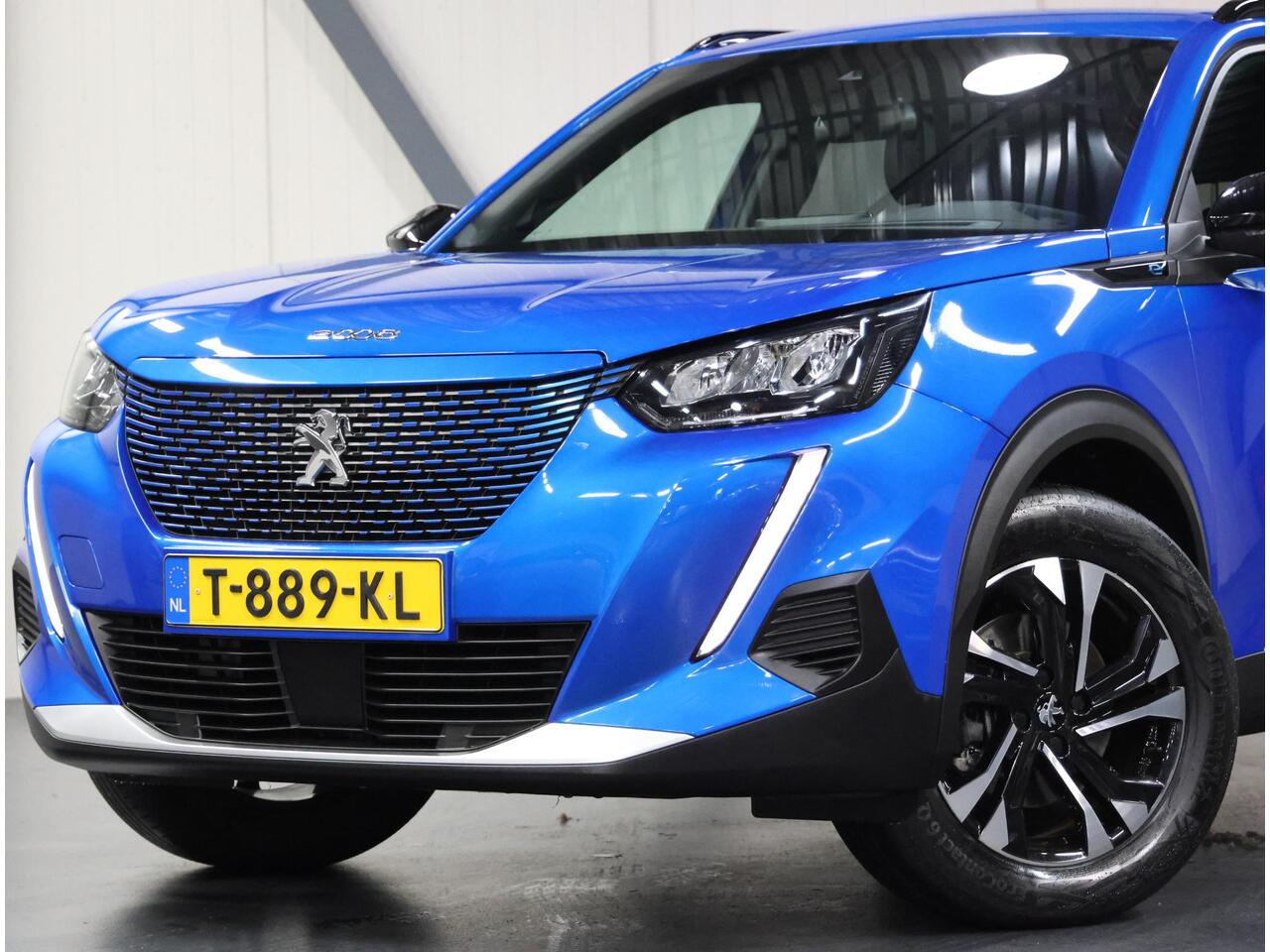 Peugeot e-2008 Allure Pack 50kWh 136PK | Accurapport 99,0%| 1ste eigenaar | AppleCarplay/Android Auto | Armsteun | 17"LMV | Camera | AUTOMAAT | Keyless | Cruise Control | Climate Control | FULL LED | Isofix | Parkeersensoren |Privacy Glass |