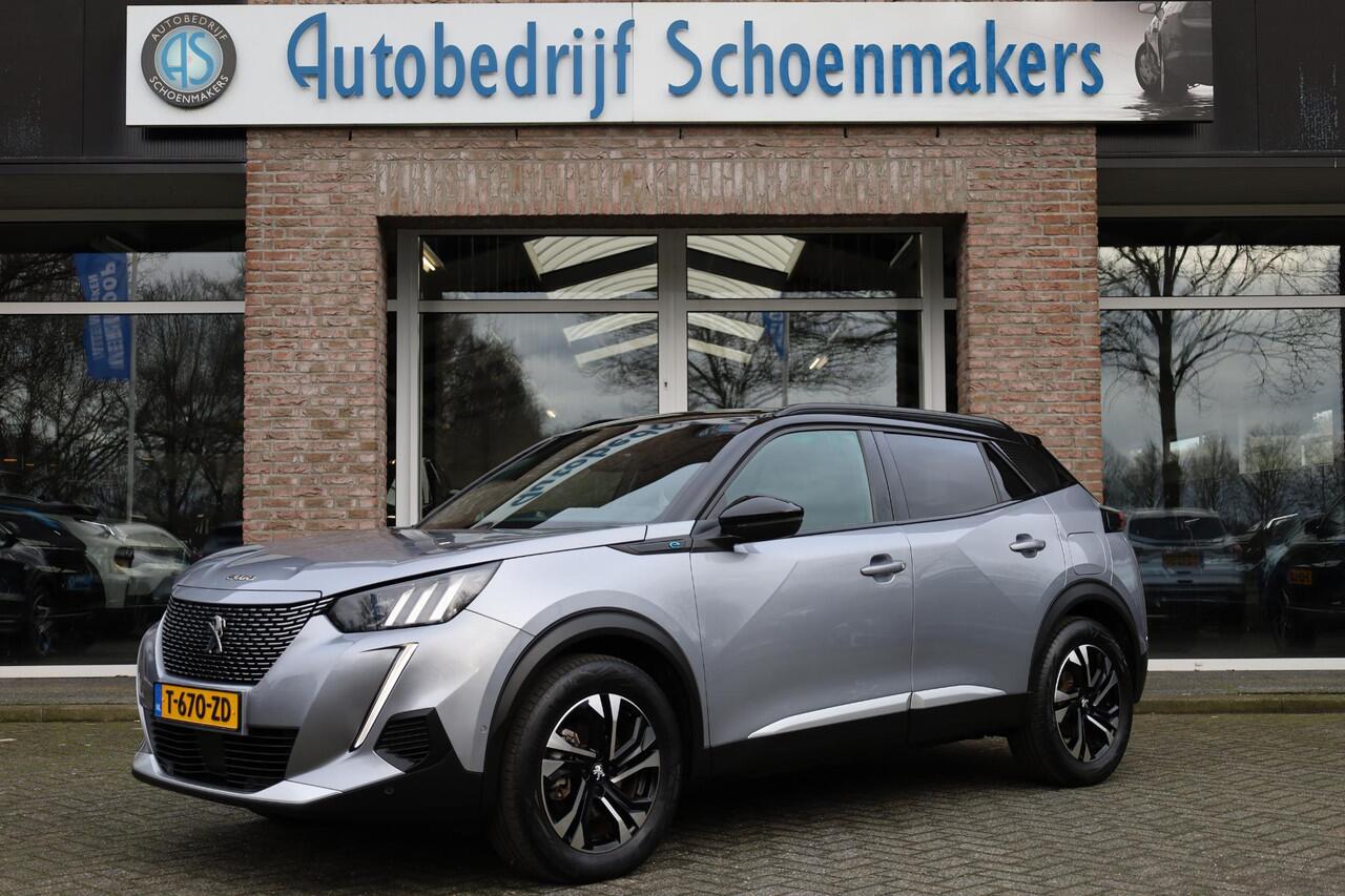Peugeot e-2008 EV GT 50 kWh TREKHAAK-AFN PANO CARPLAY STOELVER. CRUISE 360-CAMERA HALF-LEER CRUISE CLIMA NAVI 2XPDC 17''LMV
