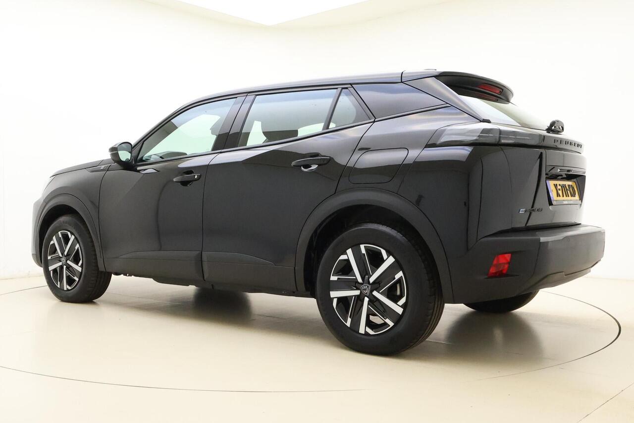 Peugeot e-2008 EV Active 54 kWh | 406KM WLTP | Navigatie | Parkeer Camera Achter | Warmtepomp | Cruise Control | Start & Stopknop | Apple Carplay & Android Auto Draadloos |