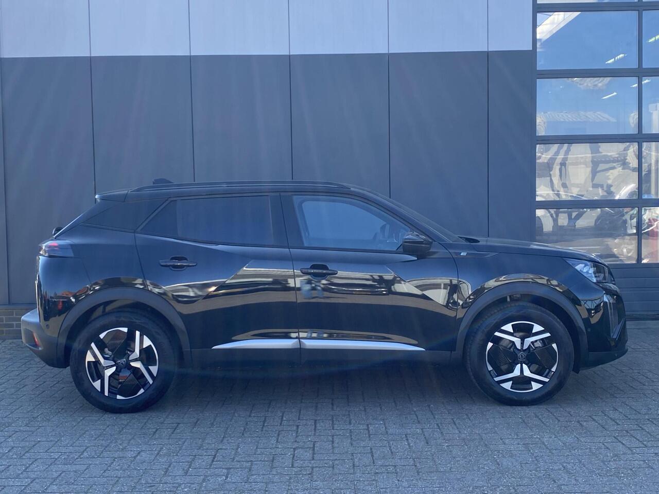 Peugeot e-2008 EV GT Avantage 54 kWh | NIEUW | Navigatie | Camera voor & achter | Stoelverwarming | tot 406km WLTP Actieradius