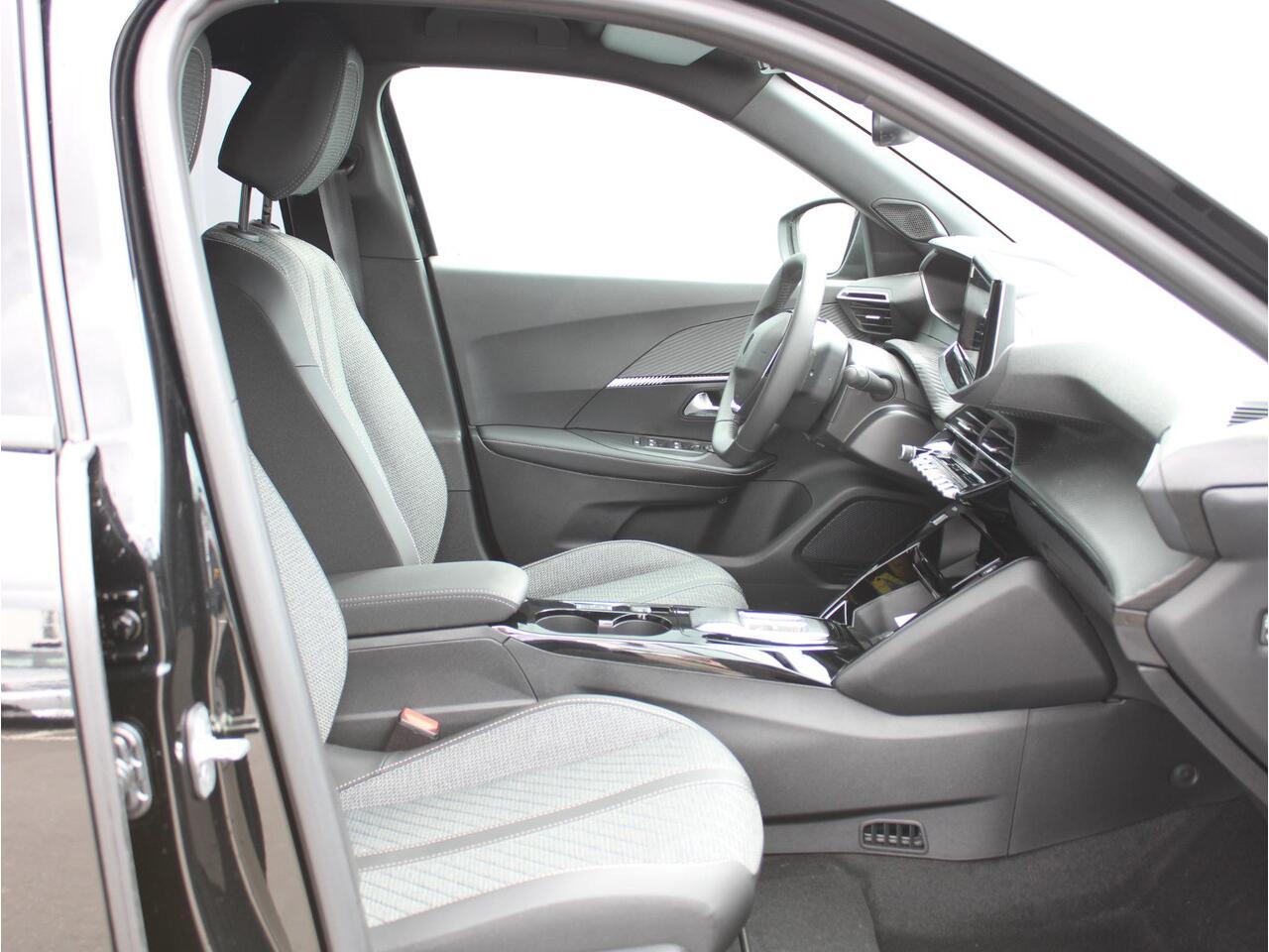 Peugeot e-2008 EV Allure 50 kWh VOORRAAD KORTING