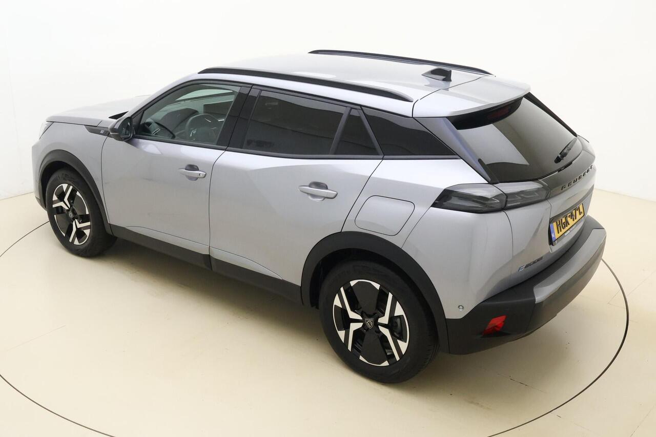 Peugeot e-2008 EV Allure Avantage 54 kWh 100% Elektrisch | Parkeersensor | Camera | Cruise Control | Mirror Link / Apple Carplay | Licht Metalen Velgen | 1e eigenaar