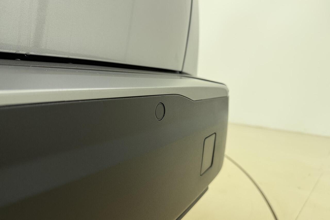 Peugeot e-2008 EV Allure Avantage 54 kWh 100% Elektrisch | Parkeersensor | Camera | Cruise Control | Mirror Link / Apple Carplay | Licht Metalen Velgen | 1e eigenaar