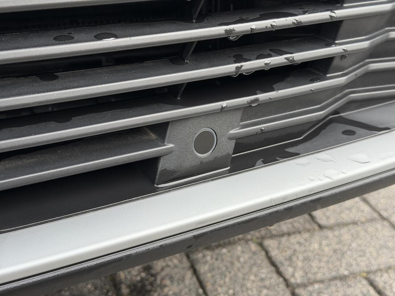 Peugeot e-2008 Allure Avantage 54 kWh 156PK Automaat Navigatie, Camera Voor & Achter, Parkeersensoren, Apple Carplay, Android Auto