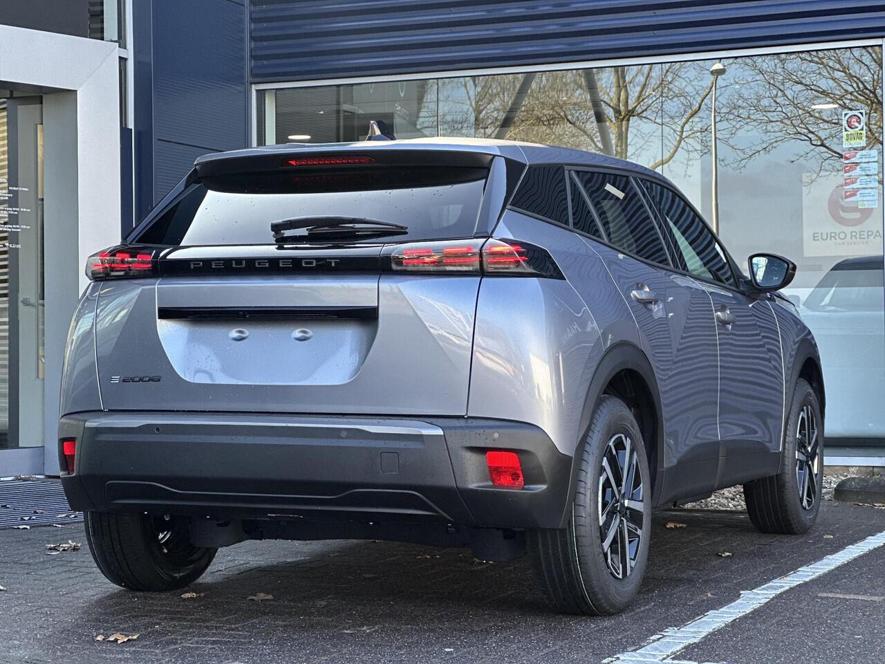 Peugeot e-2008 EV Business 54 kWh | Navigatie | Apple Carplay/Android Auto | DAB | Full LED | Climate Control | Cruise Control | Parkeercamera/-sensoren |