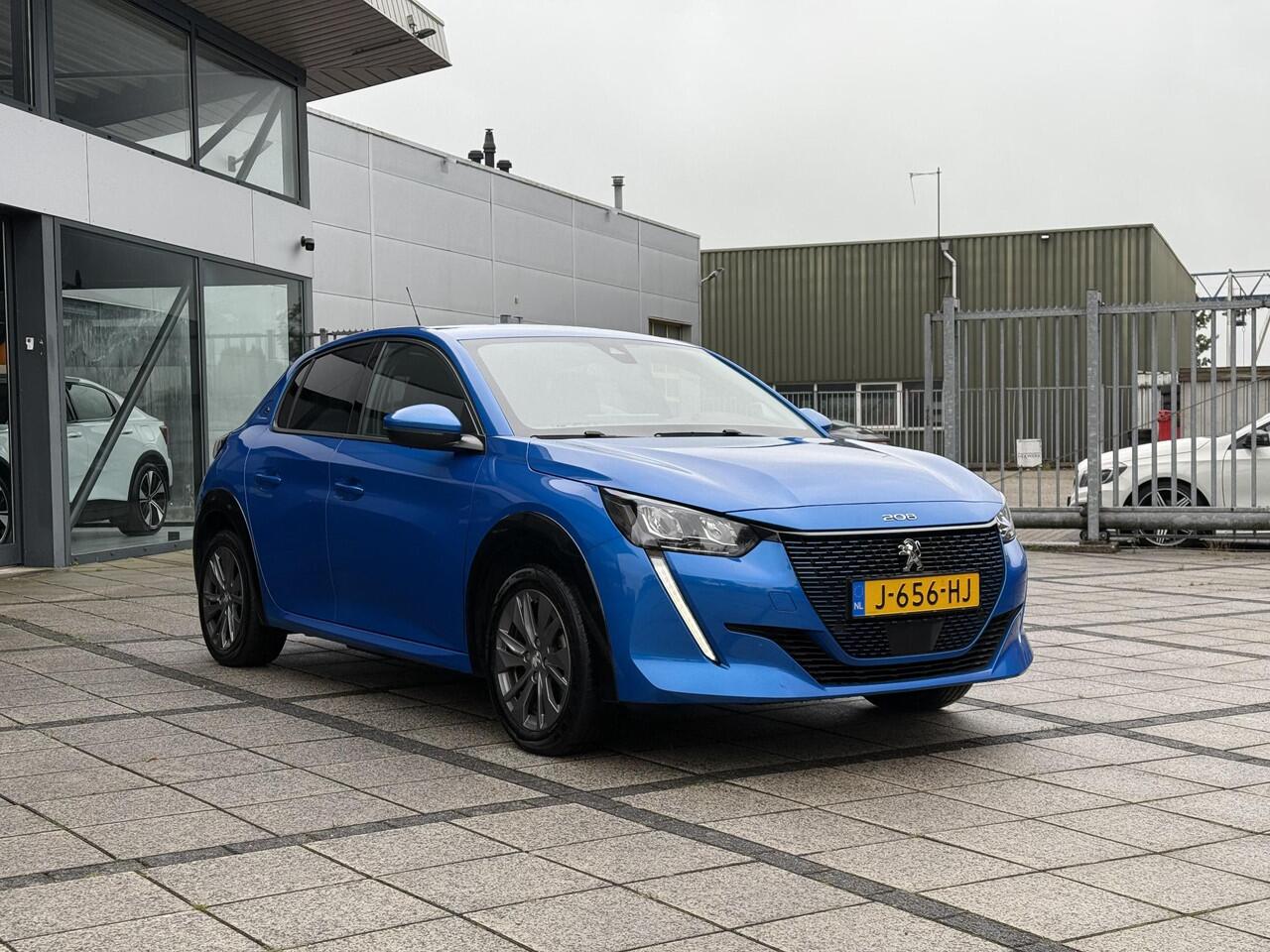 Peugeot e-208 EV Aut. Allure 50 kWh | Navi | Camera | Carplay |