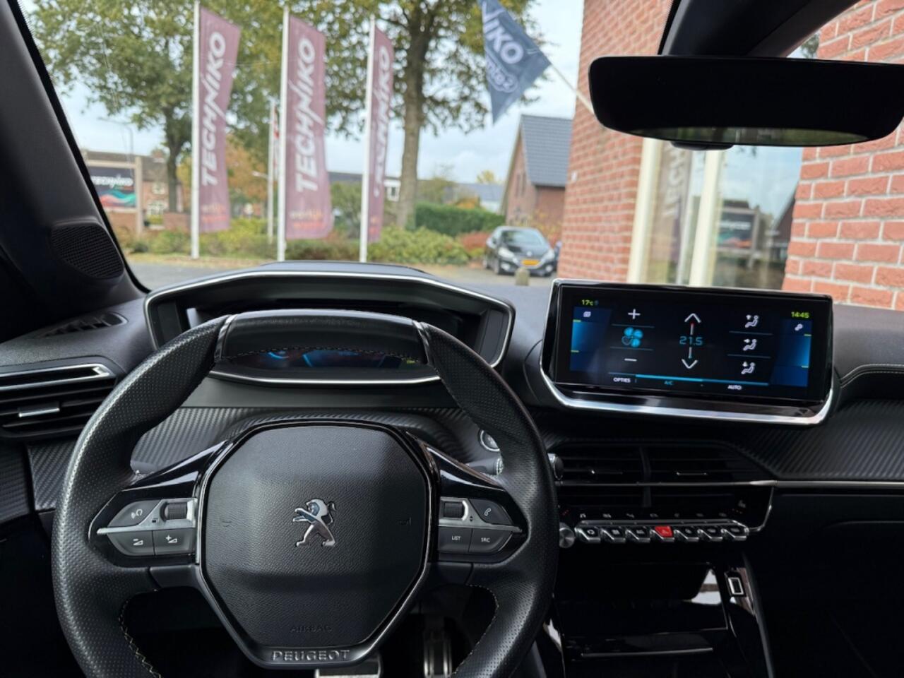 Peugeot e-208 EV GT Pr. 50 kWh PANODAK / STOELVERW. / CAMERA / CARPLAY / ANDRO