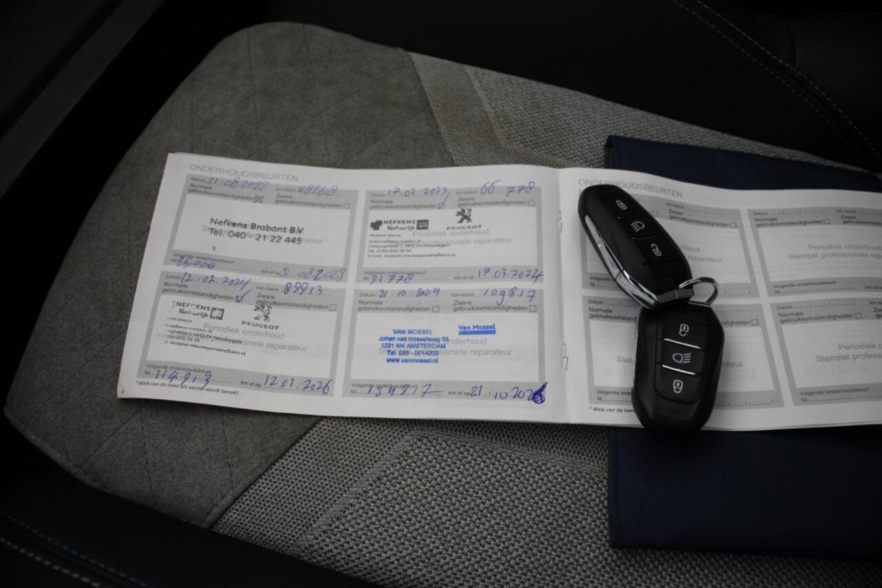 Peugeot e-208 GT 350 50 KWH - Panorama, Carplay, Digitaal Cockpit, Camera, Stoelverw. SOH 88,7%