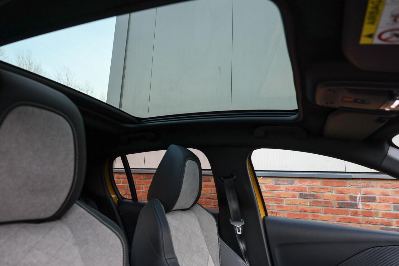 Peugeot e-208 EV GT 350 50 kWh ? Pano ? Matrix LED ? 3 Fase