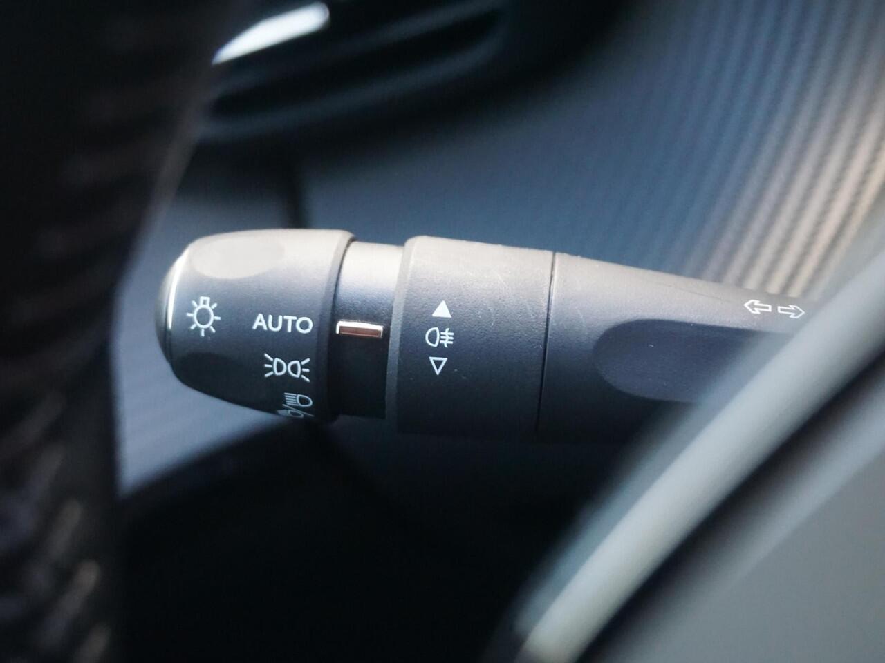 Peugeot e-208 EV Allure Première 50 kWh