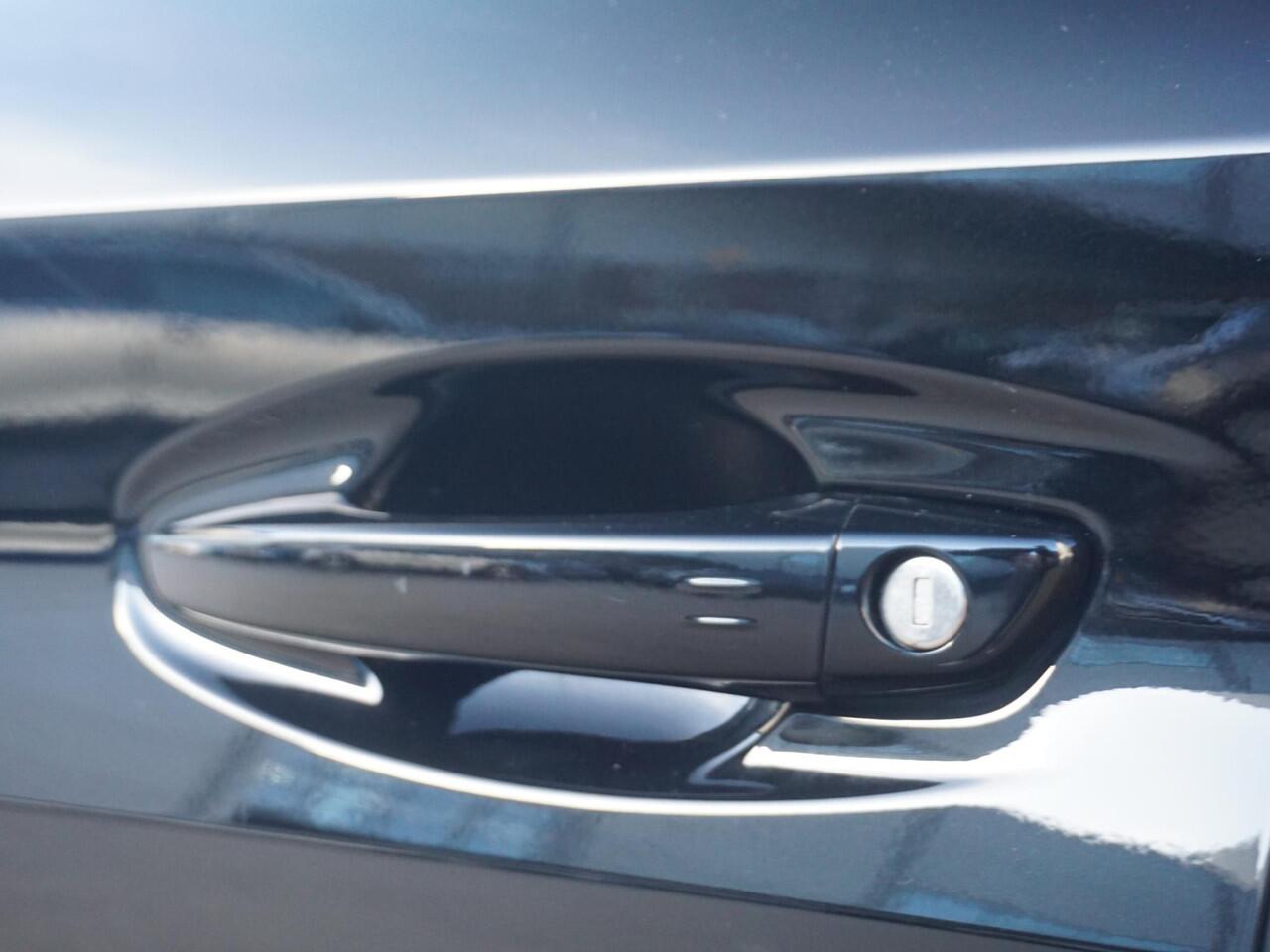 Peugeot e-208 EV Allure Première 50 kWh