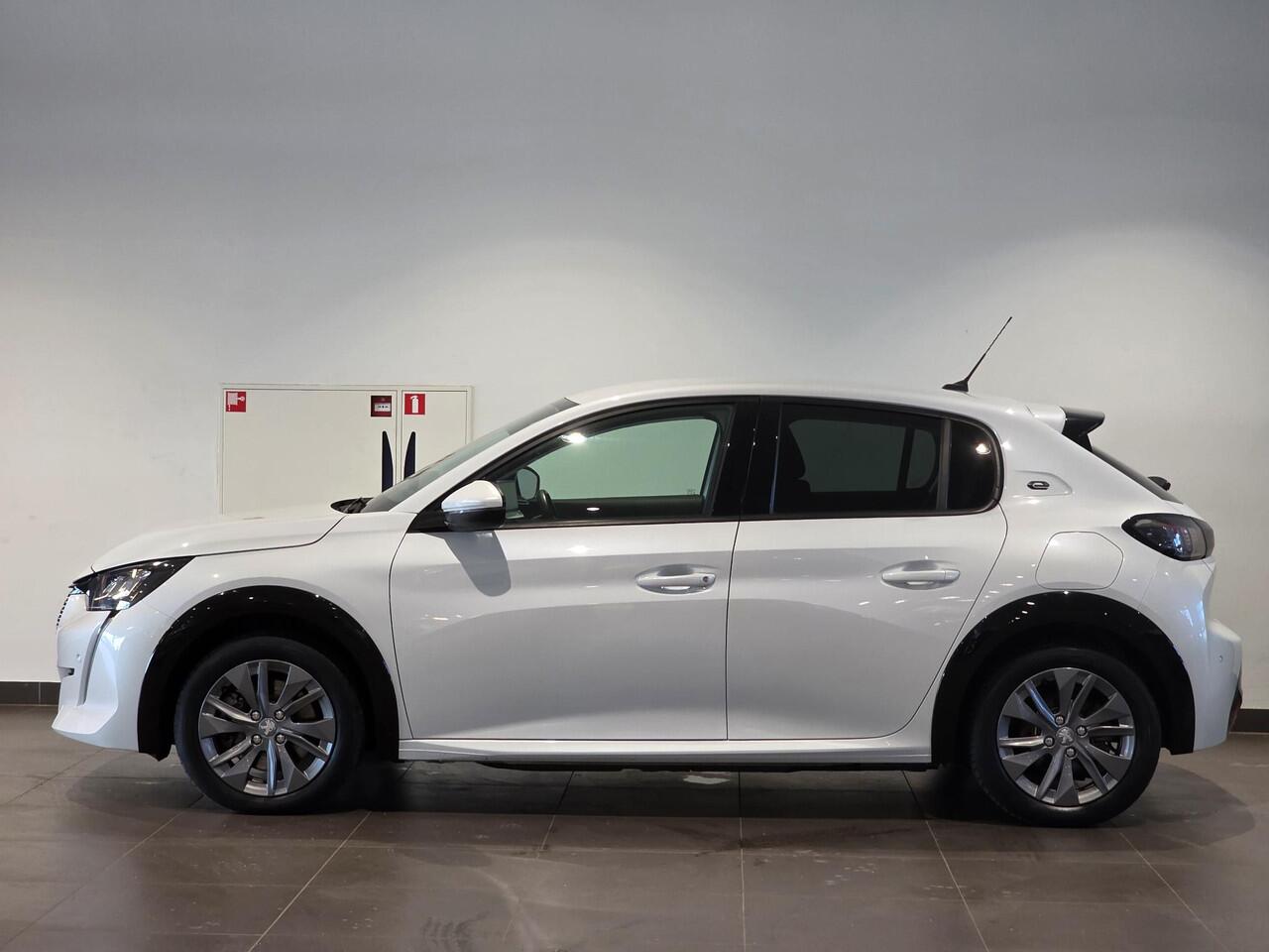 Peugeot e-208 Allure Pack EV 3-FASEN 50kWh 136pk | 3D i-COCKPIT®| PARELMOER! | ADAPTIVE CRUISE | KEYLESS | STOELVERW. | LED | ISOFIX | NAVI | 180° CAMERA |