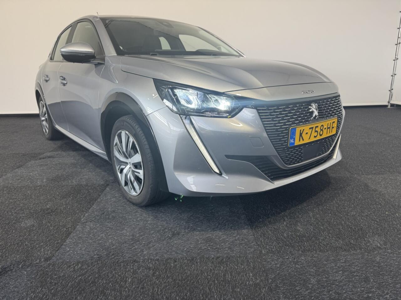 Peugeot e-208 Active 50 kWh SOH 92% Car play Cruise control Airco