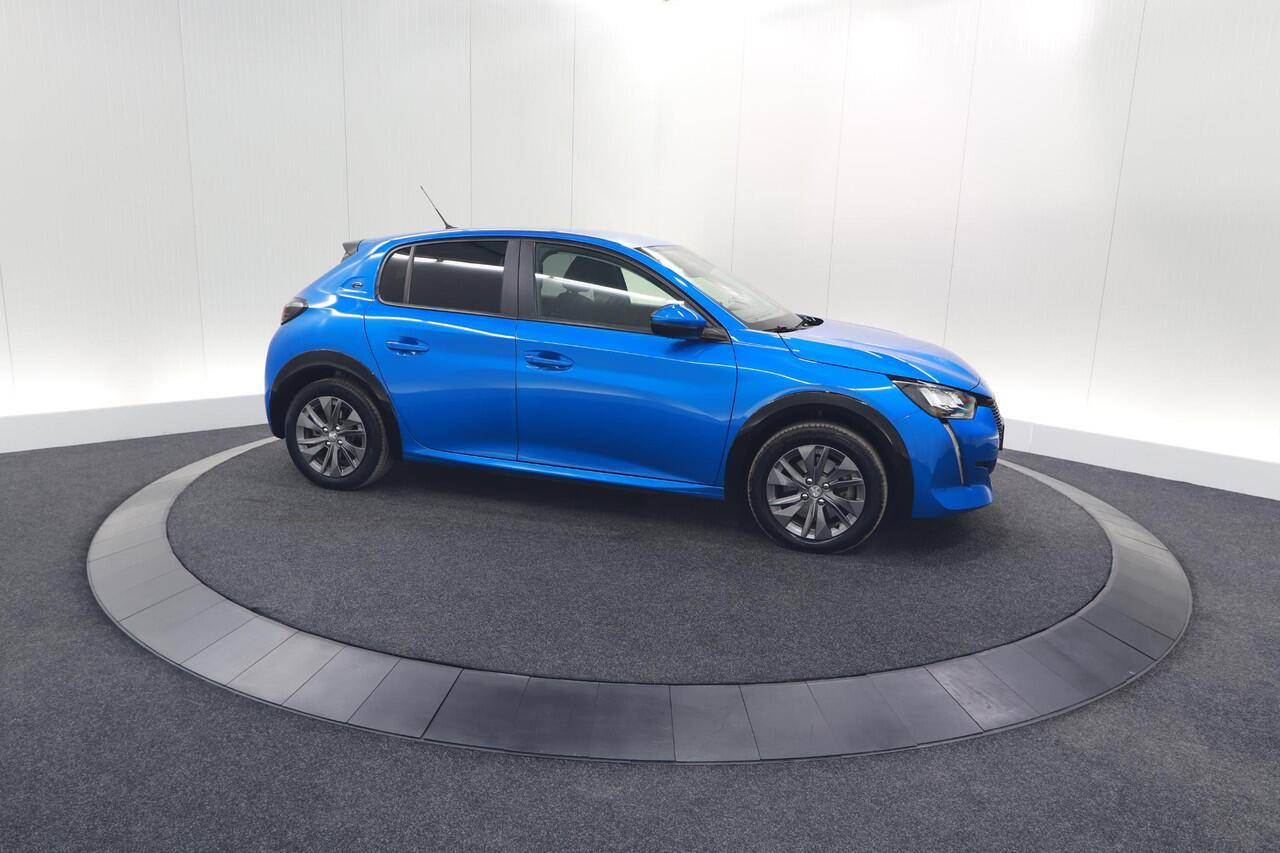 Peugeot e-208 EV Active Pack 50 kWh | Parkeersensoren | Apple Carplay | Climate Control