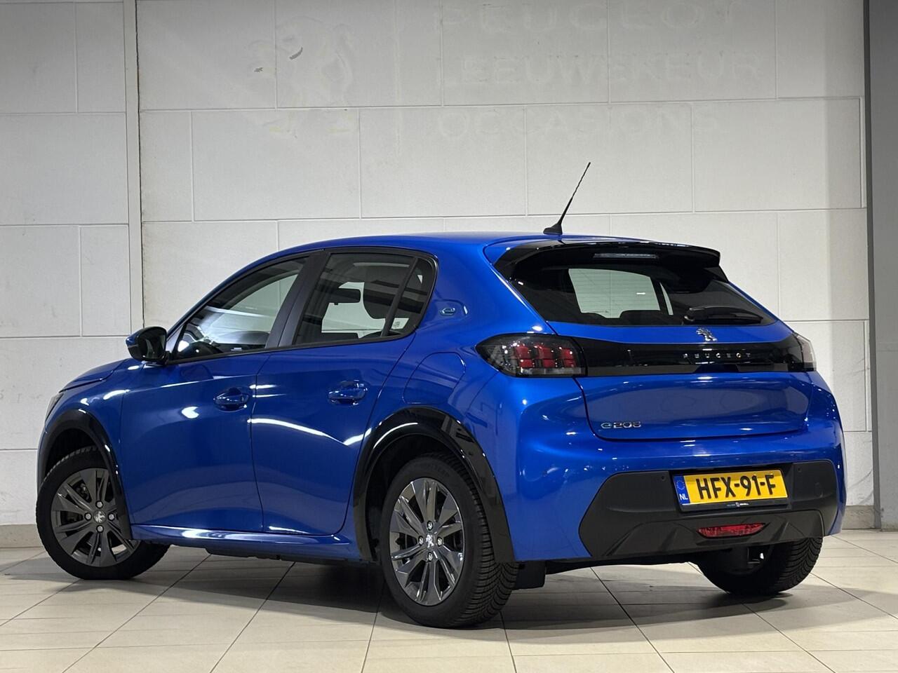 Peugeot e-208 Active Pack EV 3-FASEN 50kWh 136pk | APPLE CARPLAY / ANDROID AUTO | PARKEERHULP | LM-VELGEN | LED | ISOFIX | DAB+ |