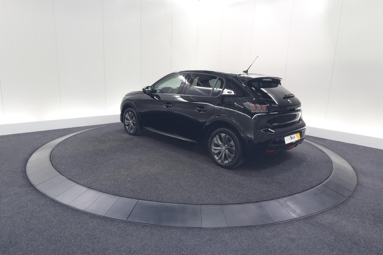 Peugeot e-208 EV Allure 50 kWh | 3 Fase Laadfunctie | Parkeersensoren | Apple Carplay