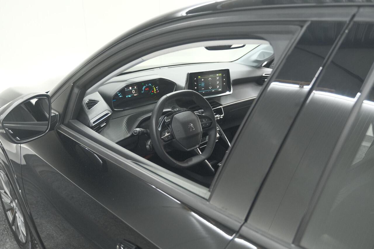 Peugeot e-208 EV Allure 50 kWh | 3 Fase Laadfunctie | Parkeersensoren | Apple Carplay