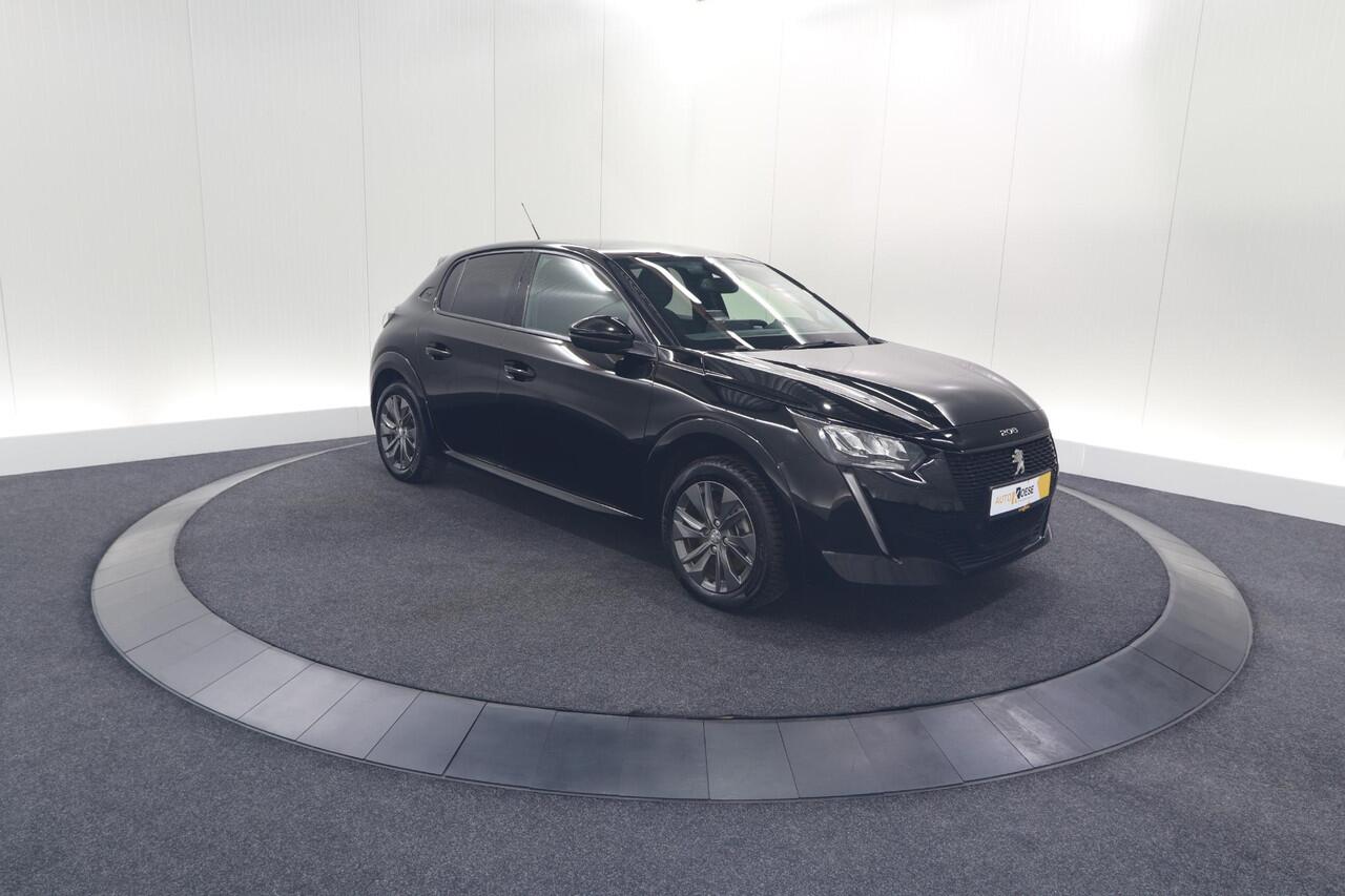 Peugeot e-208 EV Allure 50 kWh | 3 Fase Laadfunctie | Parkeersensoren | Apple Carplay