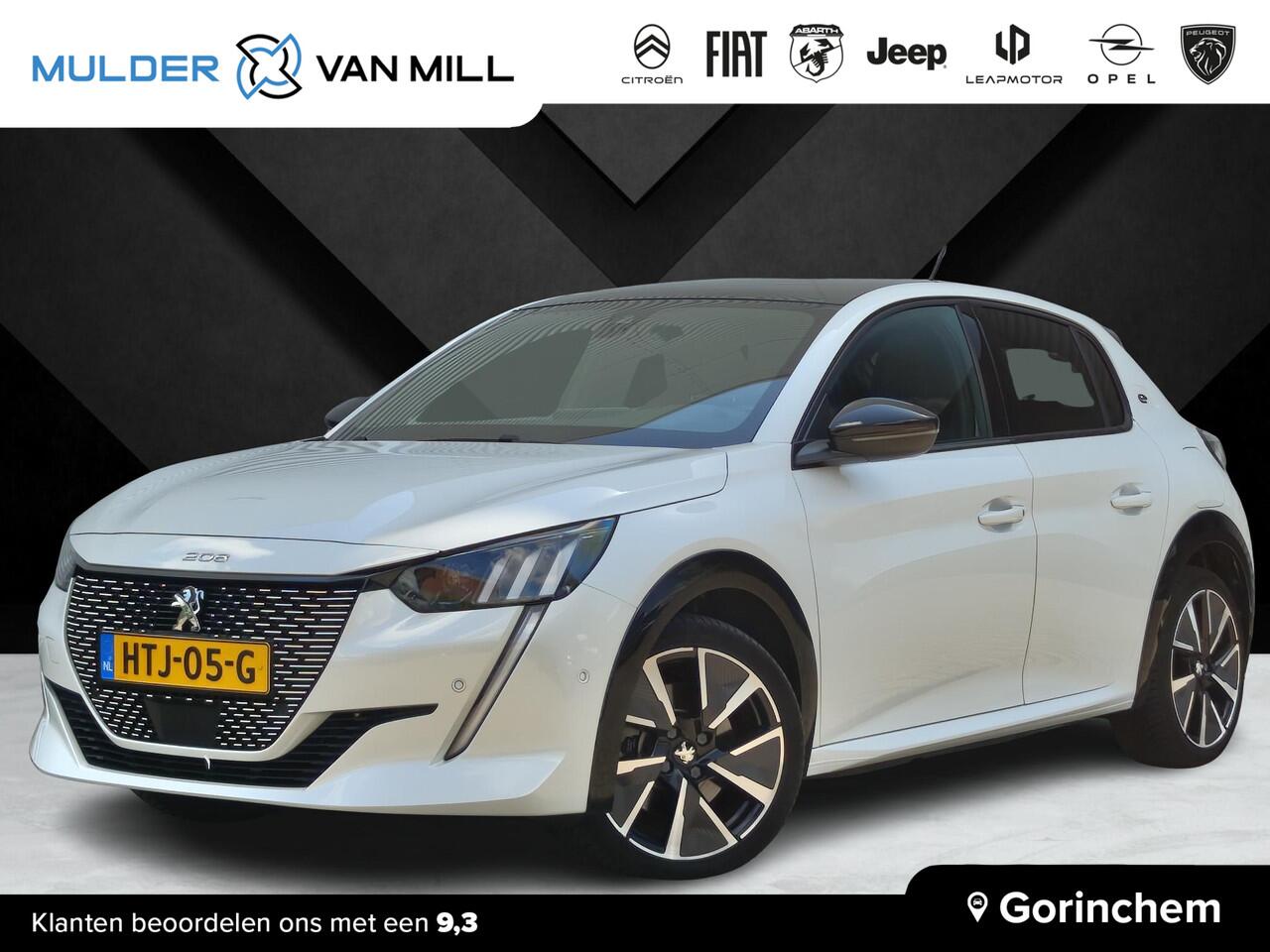 Peugeot e-208 GT EV 3-FASEN 50kWh 136pk | BLACK DIAMOND | PANODAK | NAVI | STOELVERW. | CAMERA | DODEHOEKBEW. | DRAADLOZE TELEFOONLADER