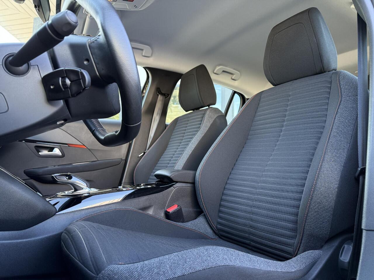 Peugeot e-208 EV Aut. Active Pack 50 kWh | Navi | Carplay | Stoel Verwarming | Cruise Control |