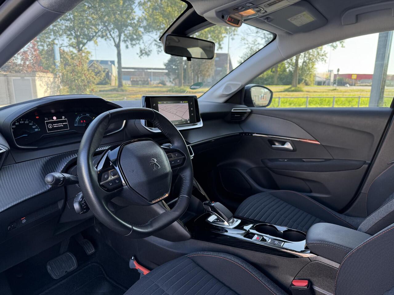 Peugeot e-208 EV Aut. Active Pack 50 kWh | Navi | Carplay | Stoel Verwarming | Cruise Control |