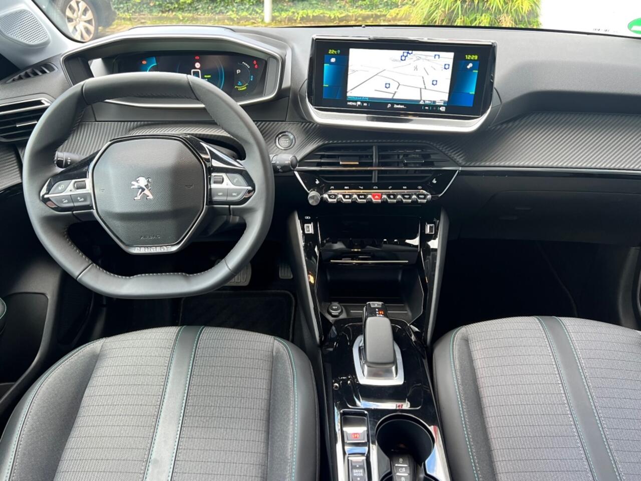 Peugeot e-208 Allure Pack 3-Fase Trekhaak