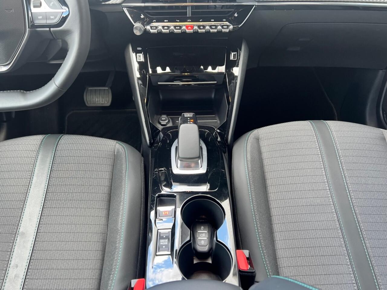 Peugeot e-208 Allure Pack 3-Fase Trekhaak