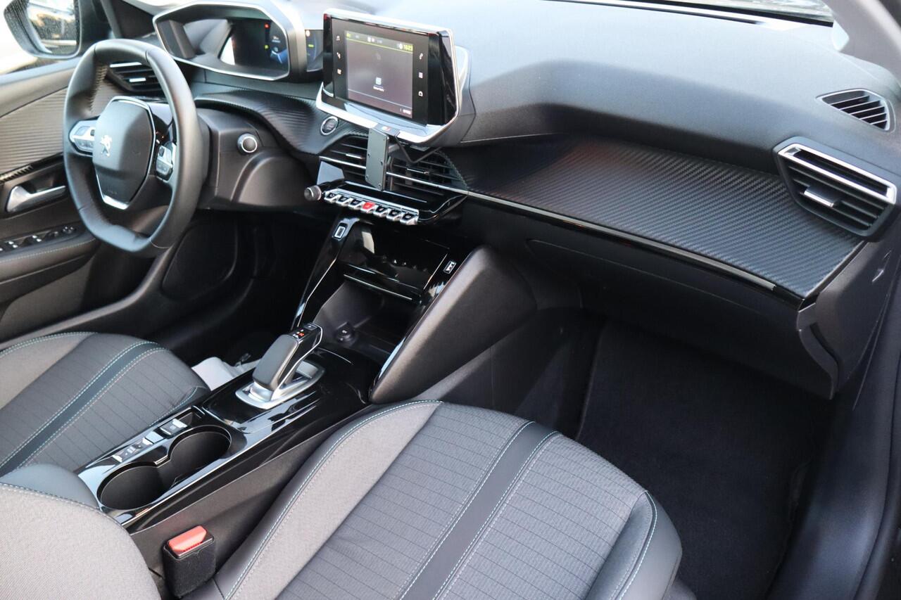 Peugeot e-208 EV Allure Pack 50 kWh 90,1% SOH, BTW Auto, Apple Carplay, Cruise control, Camera, Climate control, Lichtmetalen wielen, BTW Auto