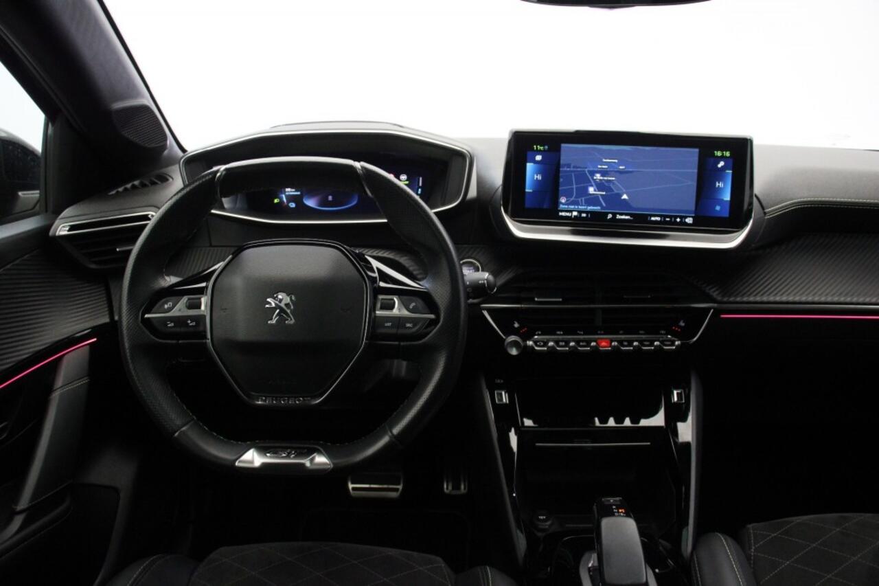 Peugeot e-208 GT Pack 50 kWh - Digitaal Cockpit, Panorama, Carplay, Camera, Half Leer, Stoelverw. SOH 91,4%