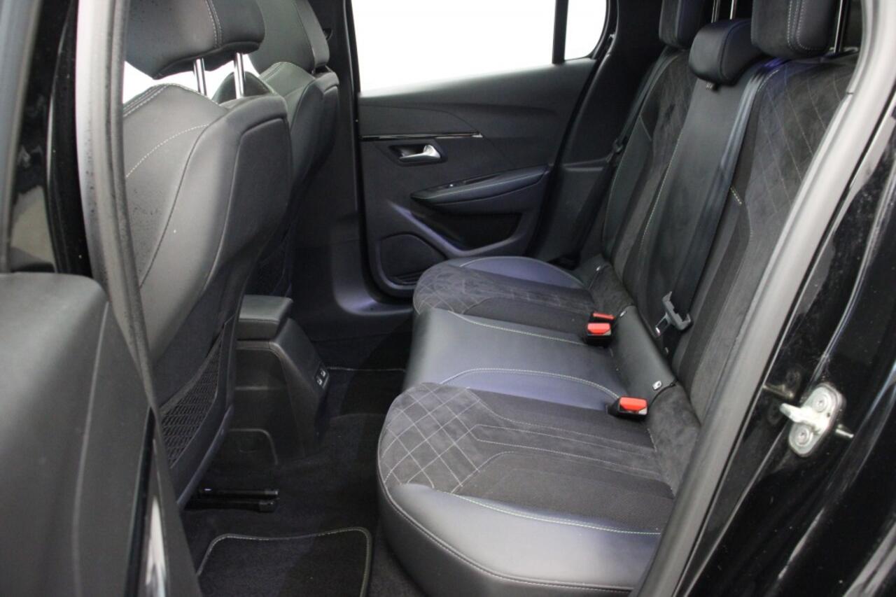 Peugeot e-208 GT Pack 50 kWh - Digitaal Cockpit, Panorama, Carplay, Camera, Half Leer, Stoelverw. SOH 91,4%