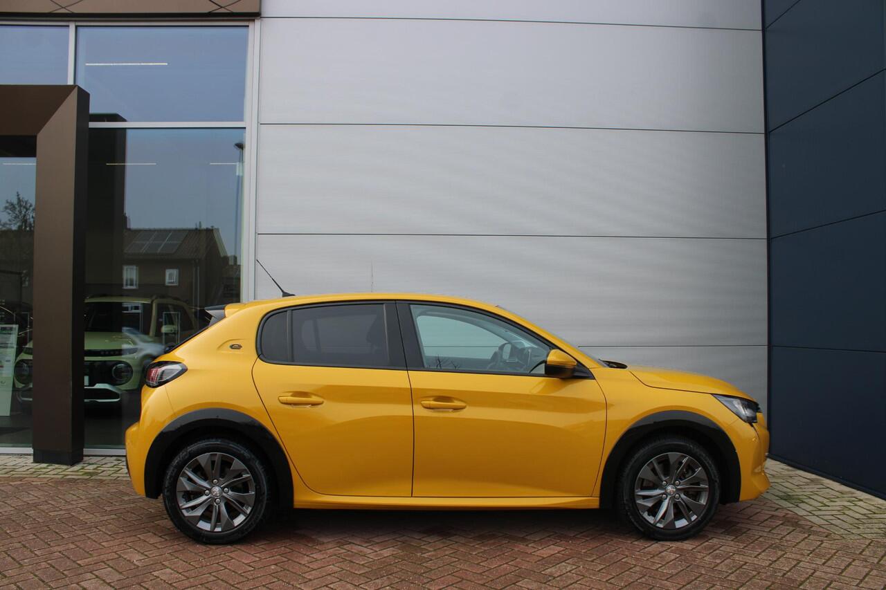 Peugeot e-208 EV Allure Pack 50 kWh Airco Adapt.Cruise Navi Camera Carplay Dealer onderhouden