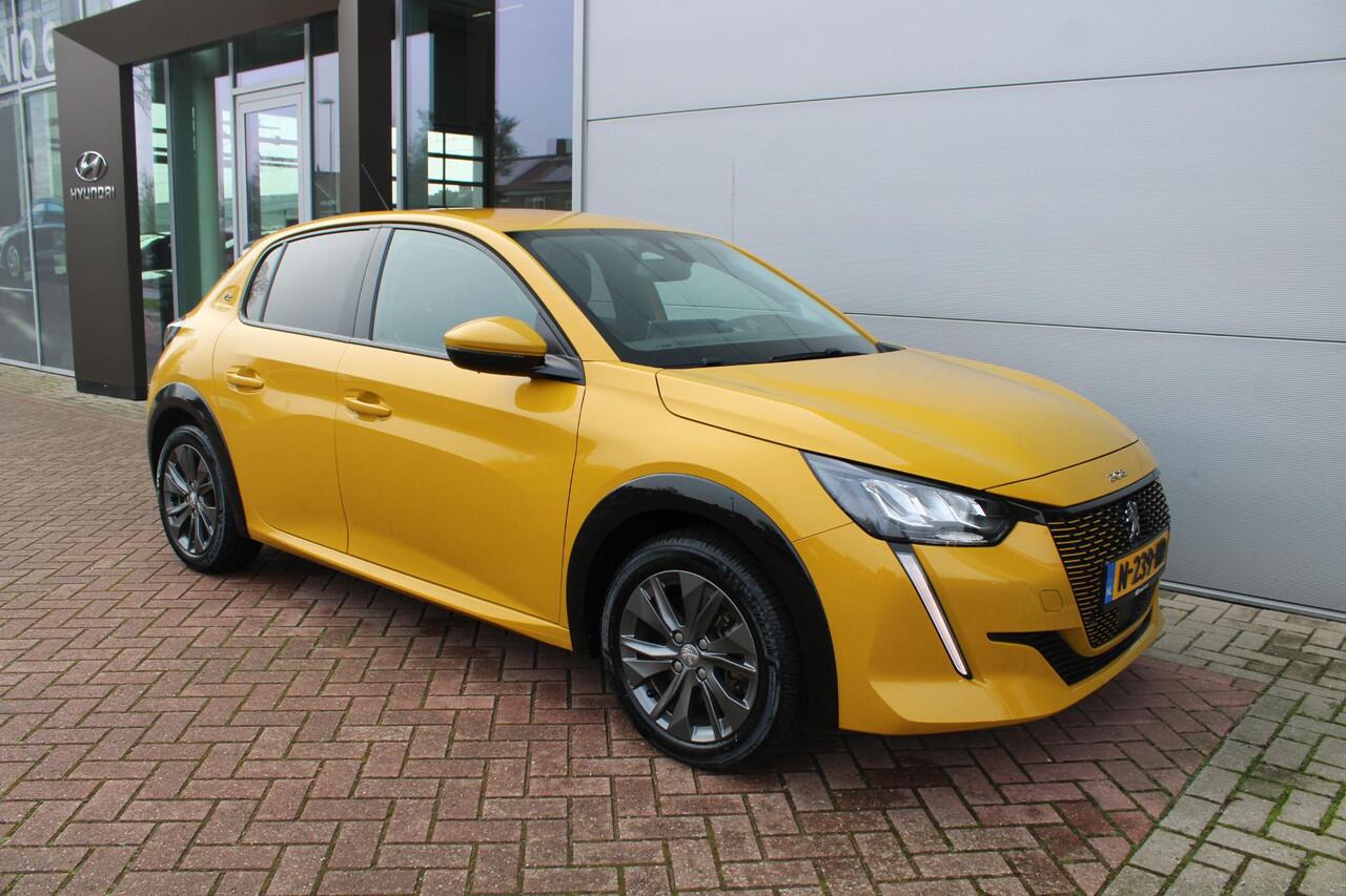 Peugeot e-208 EV Allure Pack 50 kWh Airco Adapt.Cruise Navi Camera Carplay Dealer onderhouden